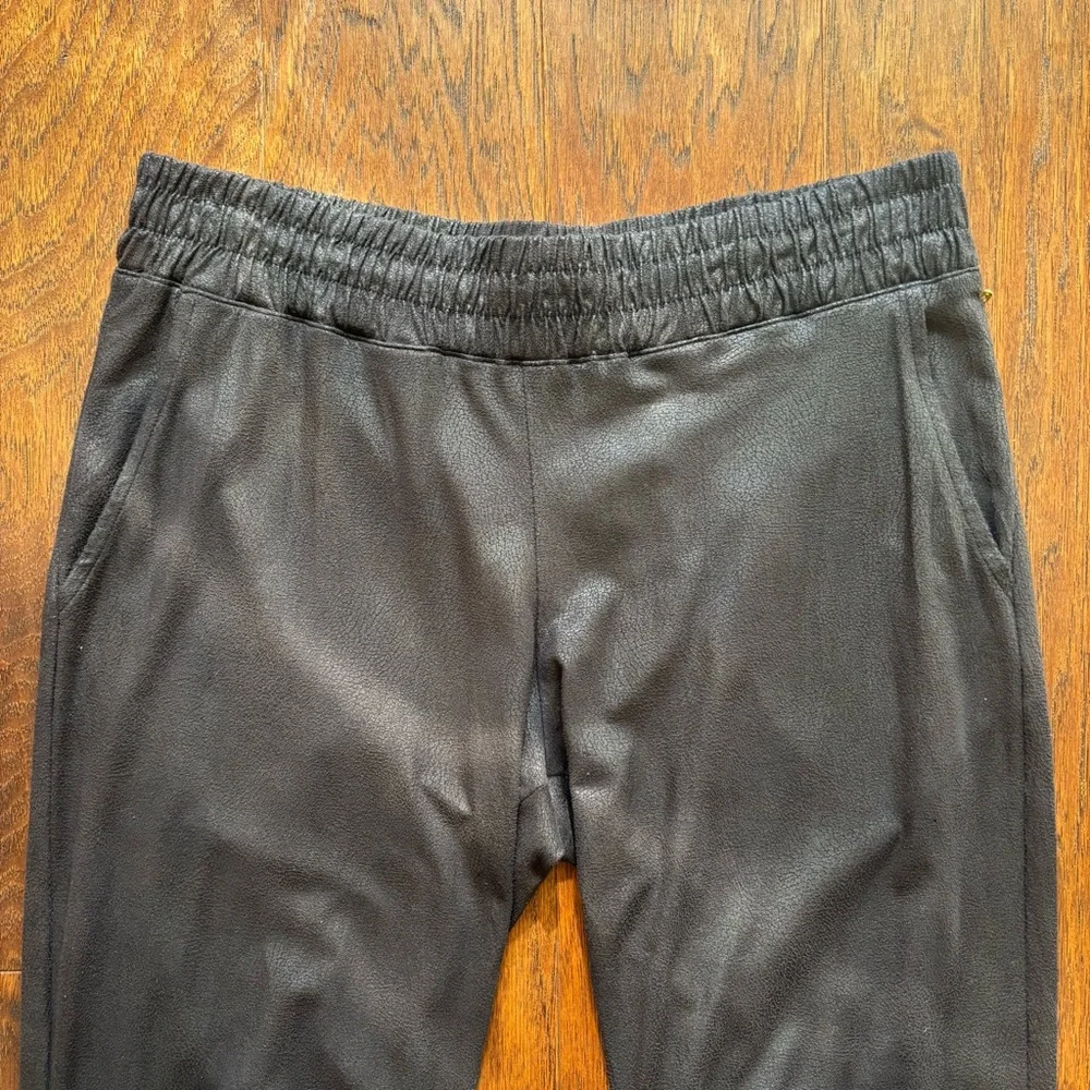 Monrow Black Brown Leather Look Joggers XS/S | Coated Faux Leather Pants